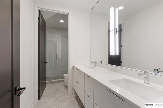 20928 Barbara Plaza Circle, Elkhorn, NE 68022