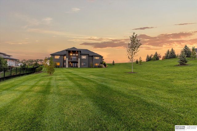 20928 Barbara Plaza Circle, Elkhorn, NE 68022