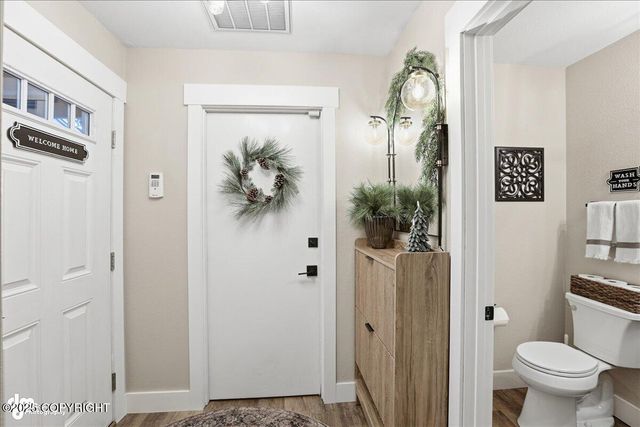 1760 Eastridge Drive, Anchorage, AK 99501