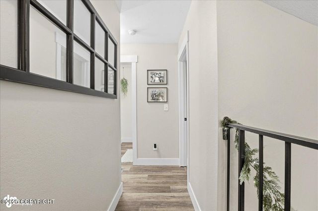 1760 Eastridge Drive, Anchorage, AK 99501