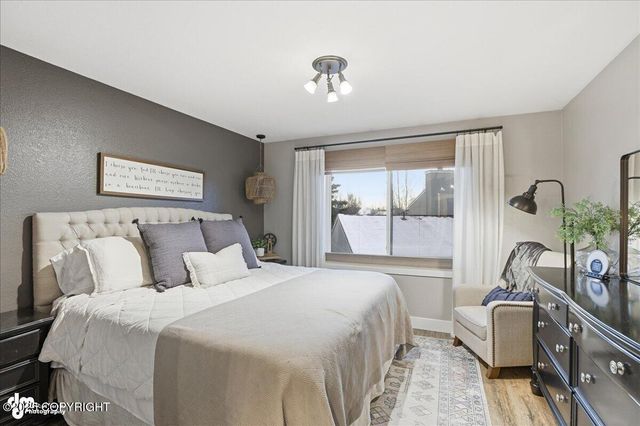 1760 Eastridge Drive, Anchorage, AK 99501