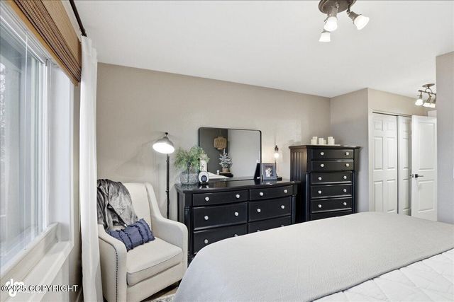 1760 Eastridge Drive, Anchorage, AK 99501