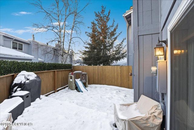 1760 Eastridge Drive, Anchorage, AK 99501