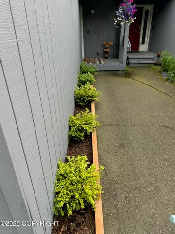 1760 Eastridge Drive, Anchorage, AK 99501