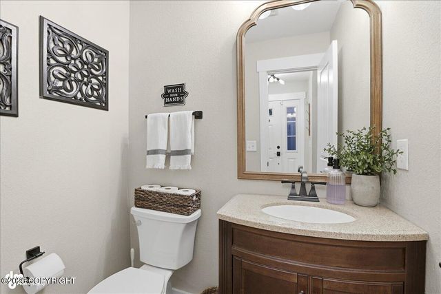 1760 Eastridge Drive, Anchorage, AK 99501