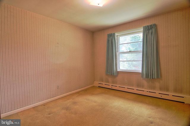 738 WHITE PINE LN, Pottstown, PA 19464