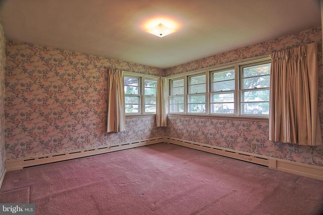 738 WHITE PINE LN, Pottstown, PA 19464