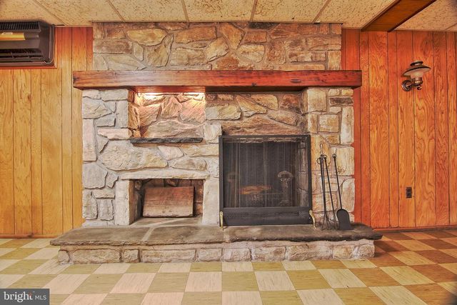 738 WHITE PINE LN, Pottstown, PA 19464