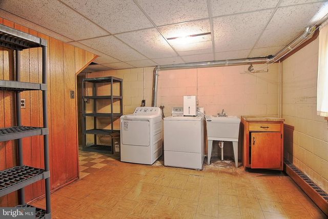 738 WHITE PINE LN, Pottstown, PA 19464