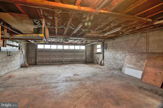738 WHITE PINE LN, Pottstown, PA 19464