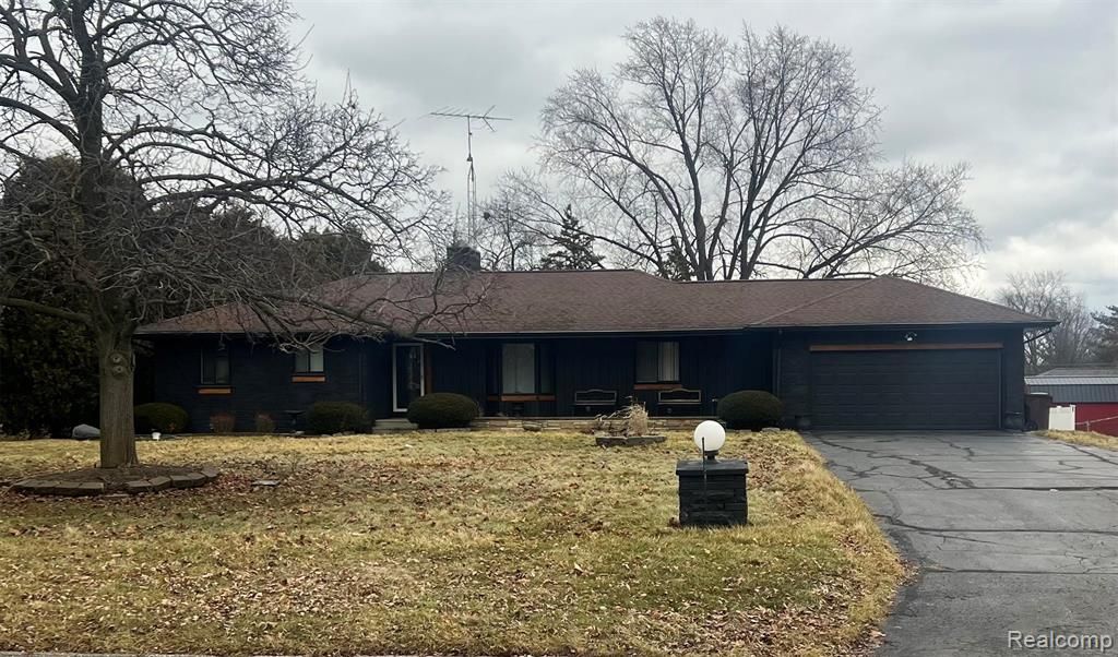 3021 Keith Drive, Flint, MI 48507