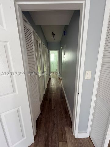 1140 98th St D, Bay Harbor Islands, FL 33154