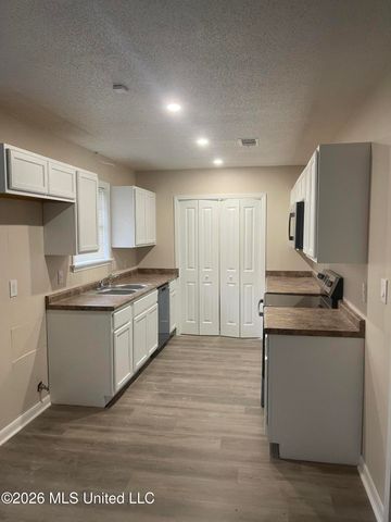 125 Wingfield Court, Jackson, MS 39204