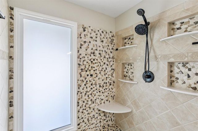 5036 DOVER STREET NE, St Petersburg, FL 33703