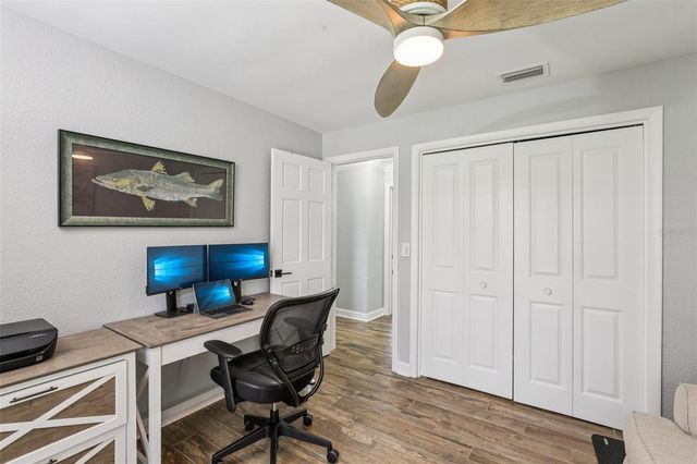 5036 DOVER STREET NE, St Petersburg, FL 33703