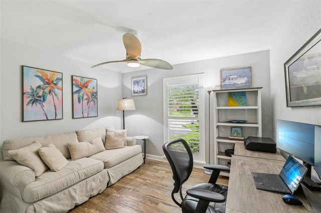 5036 DOVER STREET NE, St Petersburg, FL 33703