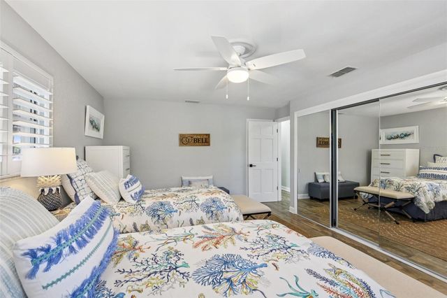 5036 DOVER STREET NE, St Petersburg, FL 33703