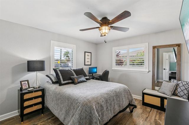 5036 DOVER STREET NE, St Petersburg, FL 33703