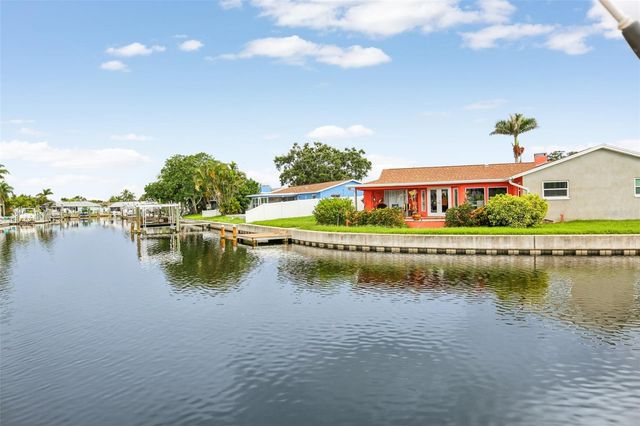 5036 DOVER STREET NE, St Petersburg, FL 33703