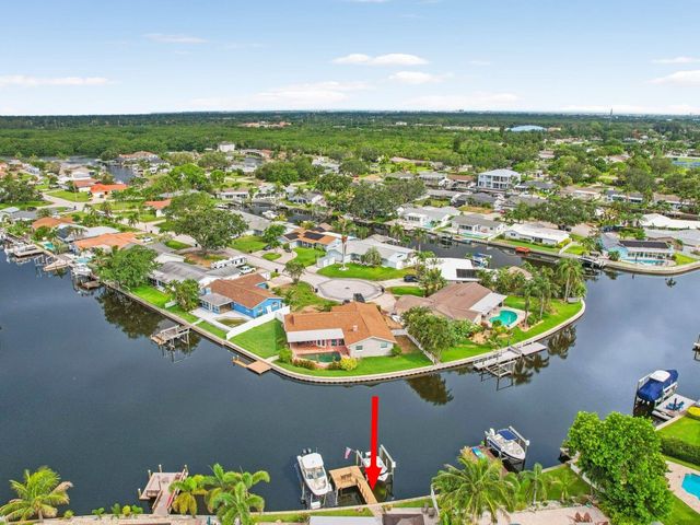 5036 DOVER STREET NE, St Petersburg, FL 33703