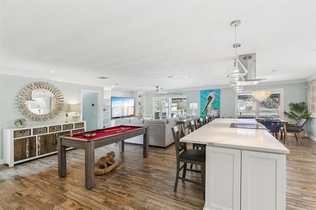 5036 DOVER STREET NE, St Petersburg, FL 33703