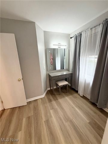 2379 Charney Road, University Heights, OH 44118