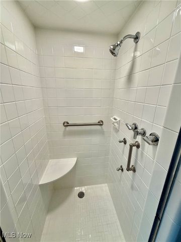 2379 Charney Road, University Heights, OH 44118