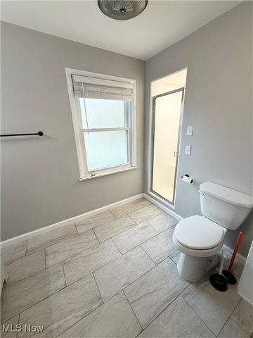 2379 Charney Road, University Heights, OH 44118