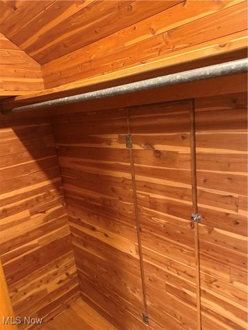 2379 Charney Road, University Heights, OH 44118