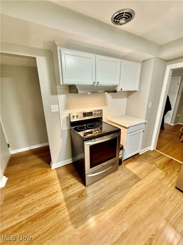 2379 Charney Road, University Heights, OH 44118