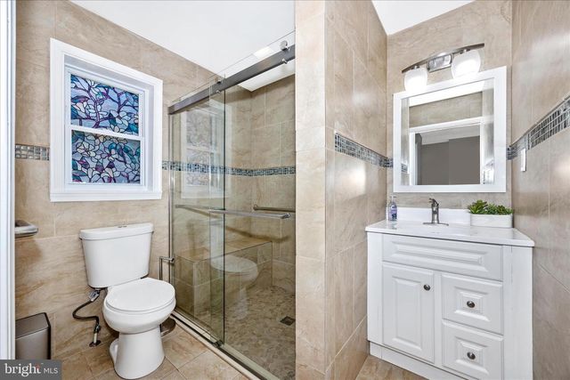 16215 REDLAND RD, Rockville, MD 20855