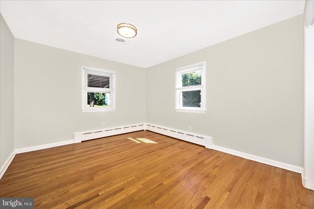 16215 REDLAND RD, Rockville, MD 20855