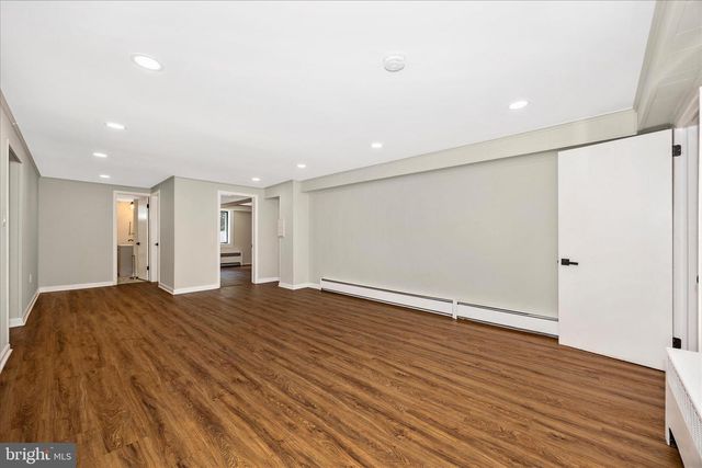 16215 REDLAND RD, Rockville, MD 20855