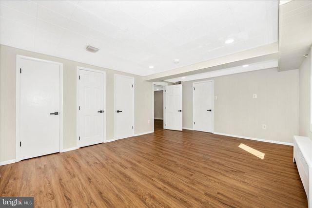 16215 REDLAND RD, Rockville, MD 20855