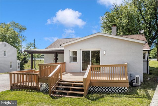 16215 REDLAND RD, Rockville, MD 20855