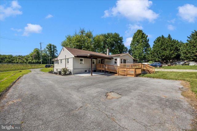 16215 REDLAND RD, Rockville, MD 20855
