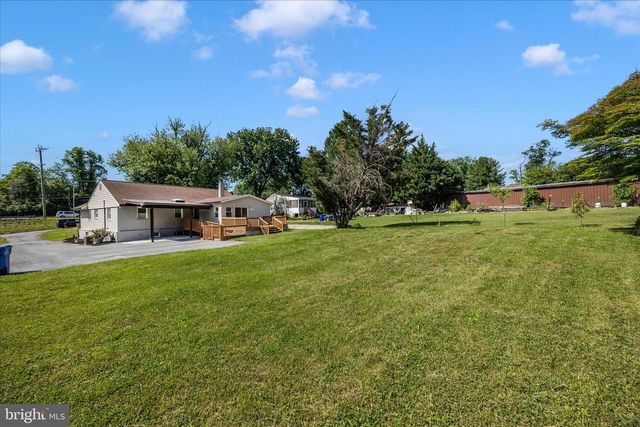 16215 REDLAND RD, Rockville, MD 20855
