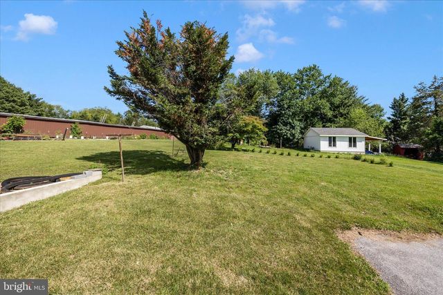 16215 REDLAND RD, Rockville, MD 20855