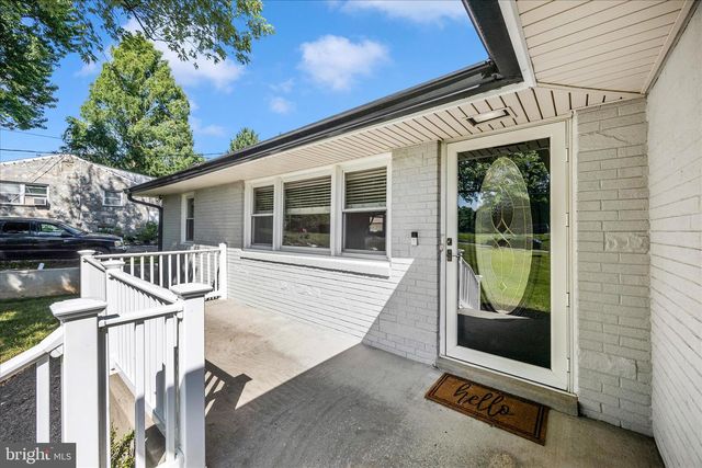 16215 REDLAND RD, Rockville, MD 20855