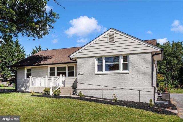 16215 REDLAND RD, Rockville, MD 20855