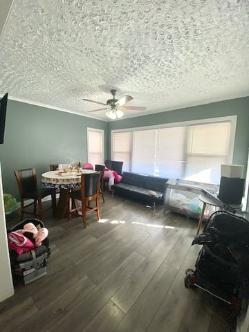 7248 S Wolcott Avenue, Chicago, IL 60636