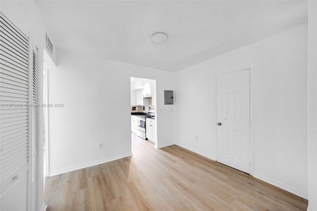 10001 W Bay Harbor Dr 404, Bay Harbor Islands, FL 33154