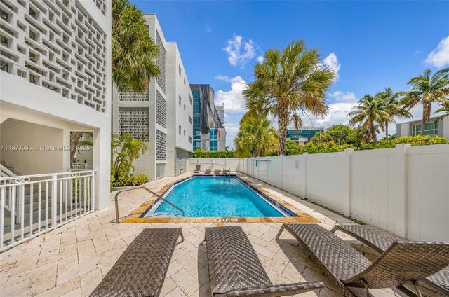 10001 W Bay Harbor Dr 404, Bay Harbor Islands, FL 33154