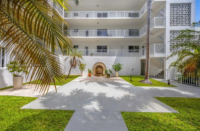 10001 W Bay Harbor Dr 404, Bay Harbor Islands, FL 33154