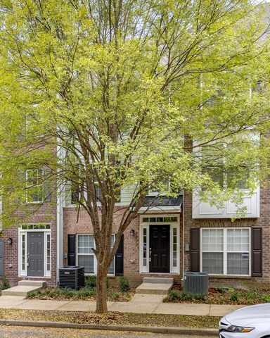 8222 Lenox Creekside Dr, Antioch, TN 37013