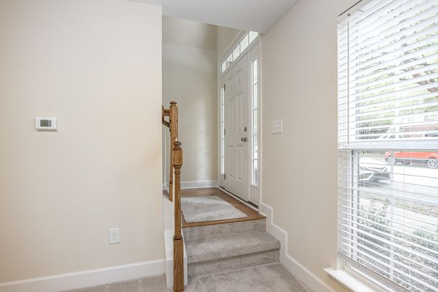 8222 Lenox Creekside Dr, Antioch, TN 37013