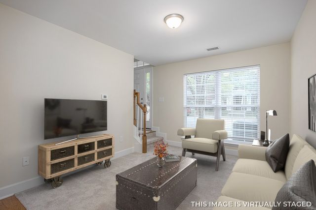 8222 Lenox Creekside Dr, Antioch, TN 37013