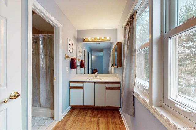 29 Deer Crossing Drive, Fishkill, NY 12524