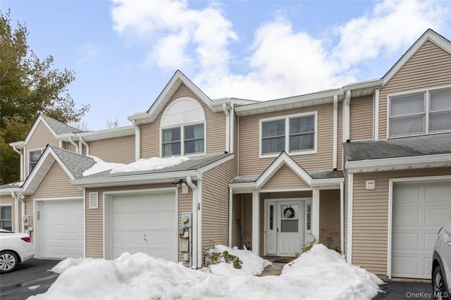 29 Deer Crossing Drive, Fishkill, NY 12524