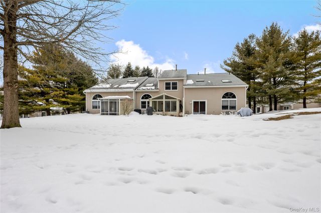 29 Deer Crossing Drive, Fishkill, NY 12524